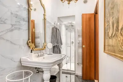 Bagno di SUITE ANGOLO ALLA STAZIONE - Appartamento con terrazzo panoramico