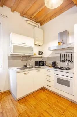 Cucina o angolo cottura di Rose & Stelle - Favoloso appartamento in centro