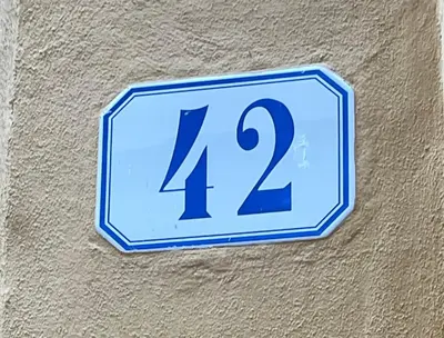 Certificato, attestato, insegna o altro documento esposto da Maison Vert appartamento in centro storico a Modena
