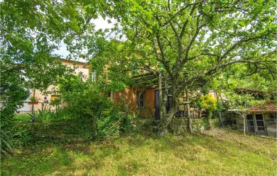 Giardino di Lovely Home In Codivara With Wifi