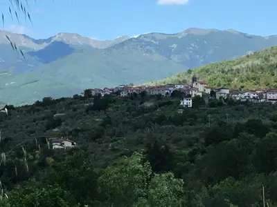 Paesaggio naturale nelle vicinanze of country house