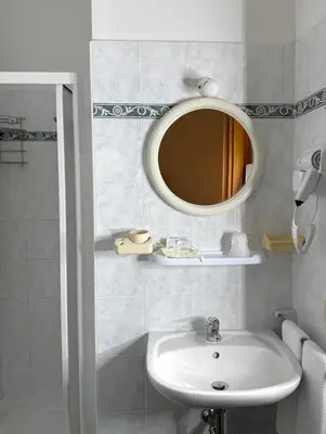 Bagno di Albergo Edera