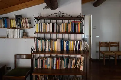 Biblioteca nel bed & breakfast
