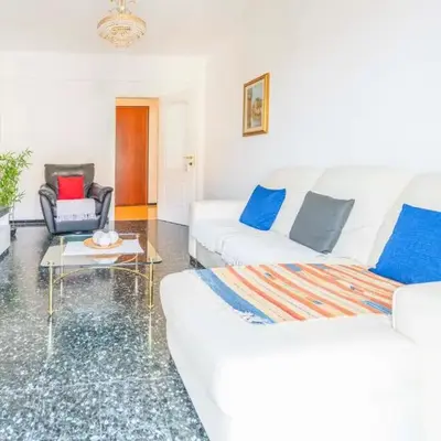 193 - Casa Via della Chiusa - centralissimo e vicino alla baia del silenzio