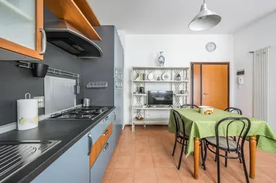 Cucina o angolo cottura di Design dwelling near Policlinico