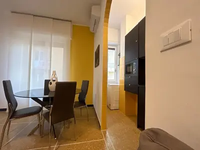 Area soggiorno di Nuovo appartamento Vicino a Portofino