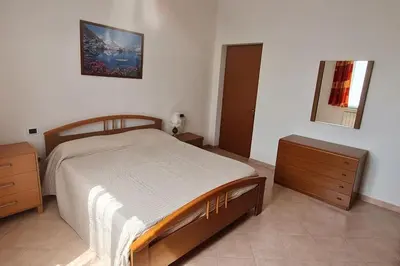 Letto o letti in una camera di Wayne's house, a short walk to the waterfalls