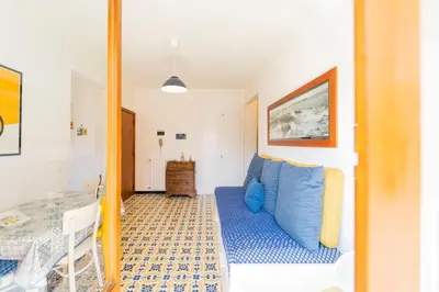 Area soggiorno di 194 - A casa di Andrea, Cavi di Lavagna a soli 80metri dal mare - PARCHEGGIO PRIVATO SOLO PER AUTO DI DIMENSIONI RIDOTTE O MOTO