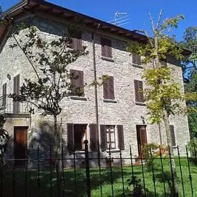 Fine 5 bedroom Farmhouse