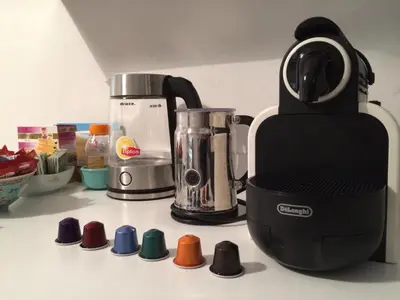 Set per la preparazione di tè e caffè presso B&B L'Affresco