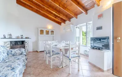 Cucina o angolo cottura di Nice Apartment In Moneglia Ge