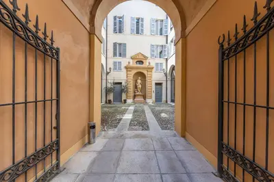 Facciata o entrata di Modena Palace Suite [Duomo - 5 Stelle]
