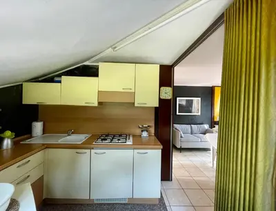 Cucina o angolo cottura di Villa Caffetto Dépendance nei pressi del Lago di Garda