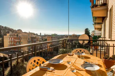 Balcone o terrazza di [MARI E MONTI] Appartamento in centro