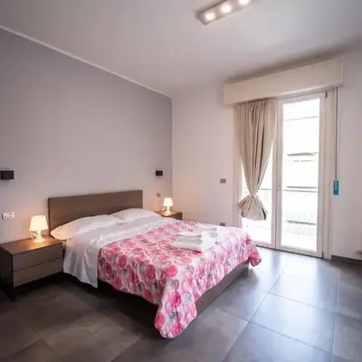 Porta Galileo l Comfort Rooms & Parking