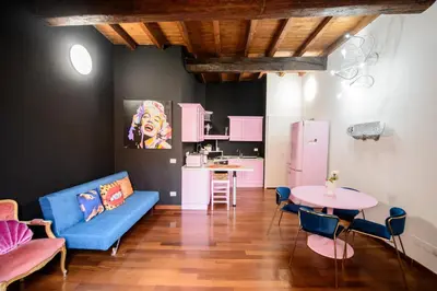 Area soggiorno di PINK HOUSE TORTELLINOSUITE Modena