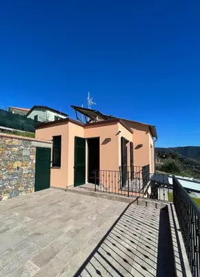 Paesaggio naturale nelle vicinanze della villa