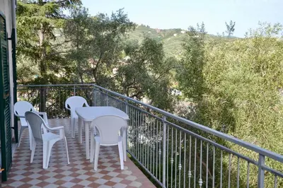 Balcone o terrazza di Villa tranquilla immersa nel verde a 2 Km dal mare