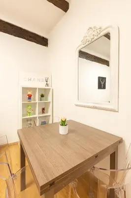Planimetria di Molinari House Diamond - Appartamento Raffinato in centro Modena - Free ZTL