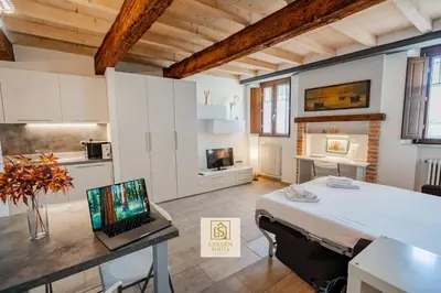 Planimetria di GoldenSuitesItaly I Moderno Monolocale in Centro Storico Mantova