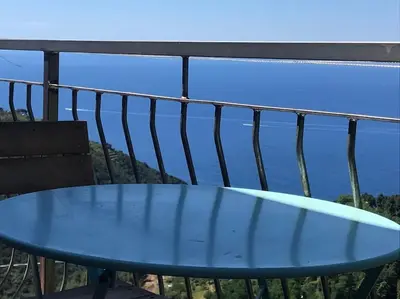 Paesaggio naturale nelle vicinanze della casa vacanze