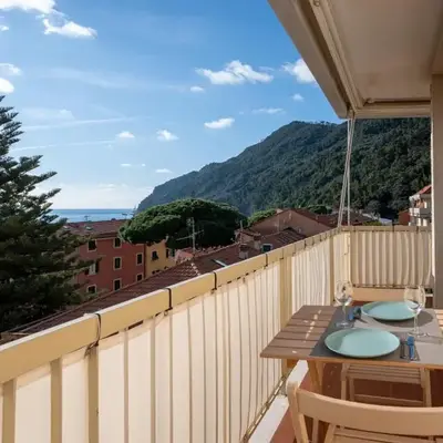 Seaview Apartment - A