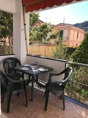 Balcone o terrazza di Three rooms close to the sea and services