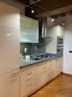 Cucina o angolo cottura di Carlo & Dany Piano Terra in centro con giardino