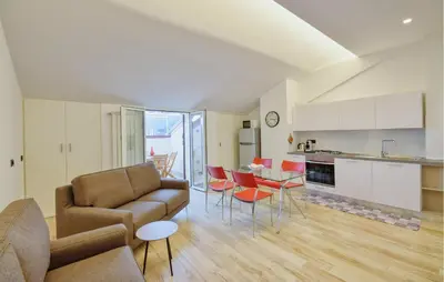 Cucina o angolo cottura di 2 Bedroom Amazing Apartment In Moneglia