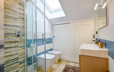 Bagno di 2 Bedroom Awesome Apartment In Moneglia