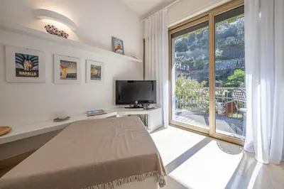 TV o dispositivi per l'intrattenimento presso CASA ISABELLA Relax con Piscina