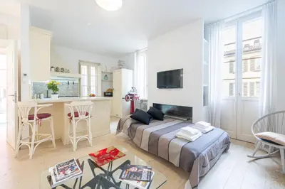 TV o dispositivi per l'intrattenimento presso GuestHost - Teatro Regio Exclusive Apartment
