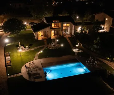 Piscina di Il Viaggio Impresa Sociale o nelle vicinanze