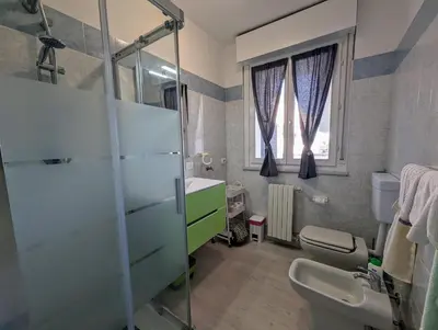 Bagno di Appartamento con terrazzo