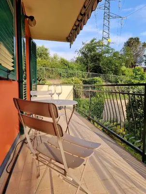 Balcone o terrazza di [10 min. dalla spiaggia] Double Suite nel verde