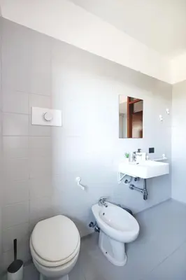 Bagno di Attico con Parcheggio Privato