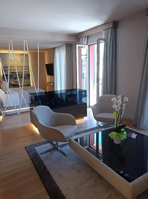 Area soggiorno di Miramare Suites