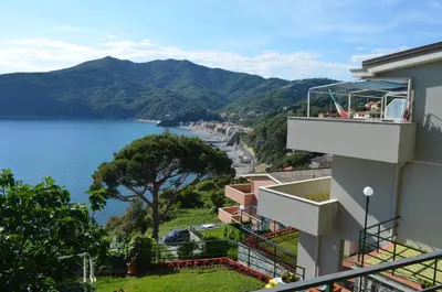 Paesaggio naturale nelle vicinanze della casa vacanze