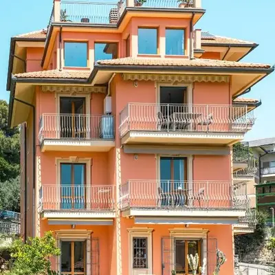 Kriss Apartments