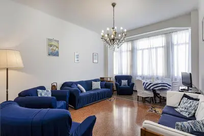 Area soggiorno di Classy Apartment in Rapallo by Wonderful Italy