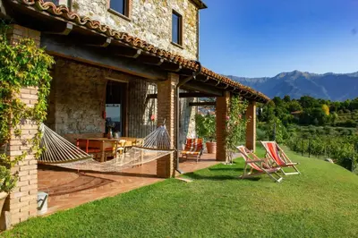 Paesaggio naturale nelle vicinanze della casa vacanze