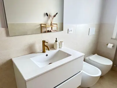 Bagno di La Dolce Vita Cerisola by PortofinoVacanze
