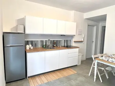 Cucina o angolo cottura di Villino Aranci Nuovo Bilocale in centro