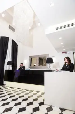 Ospiti di Best Western Premier Milano Palace Hotel