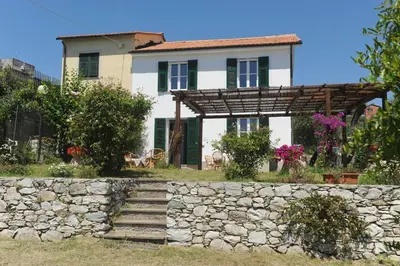 Giardino di Casa Franguella - Uliveto sul mare