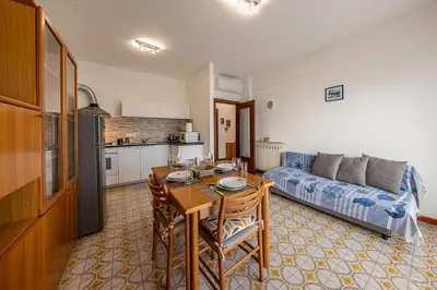 Cucina o angolo cottura di CASA FRANCESCA Luminoso, Wifi e Parcheggio