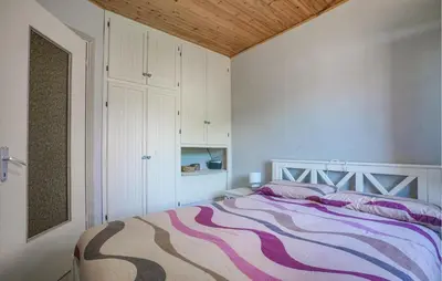 Letto o letti in una camera di Awesome Apartment In Carro With Wifi