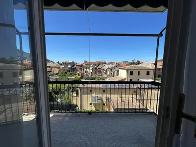 Balcone o terrazza di Bilocale con parcheggio privato vicino la stazione