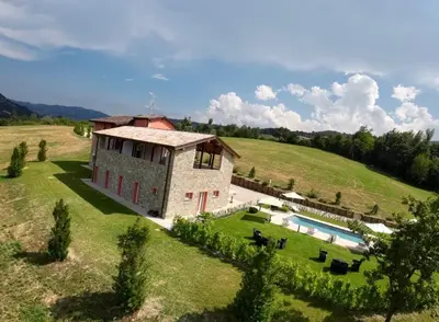 Piscina di Agriturismo Monte di Bebbio o nelle vicinanze