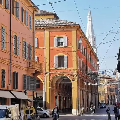 Center Vicolo Suite Apartment with Parking